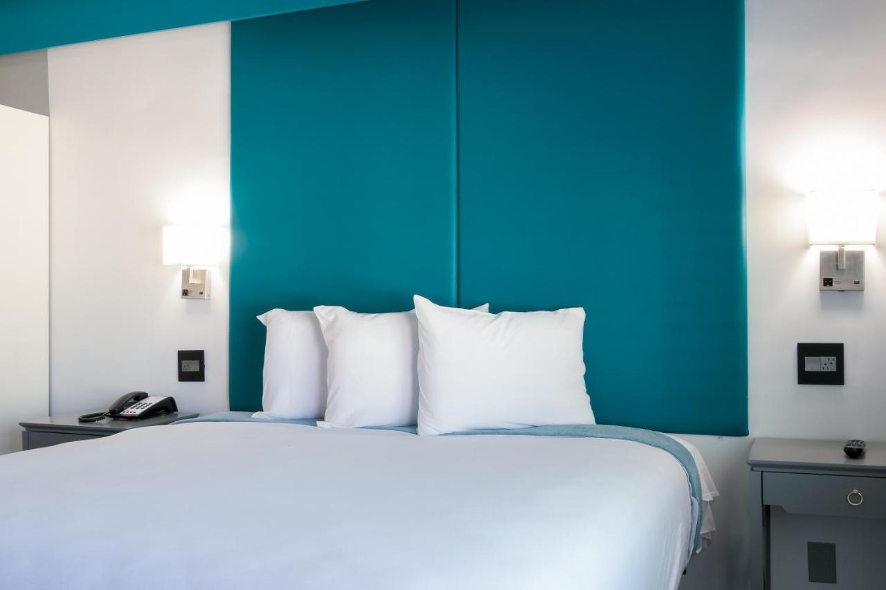 Tilbury Inn Glendale Bagian luar foto