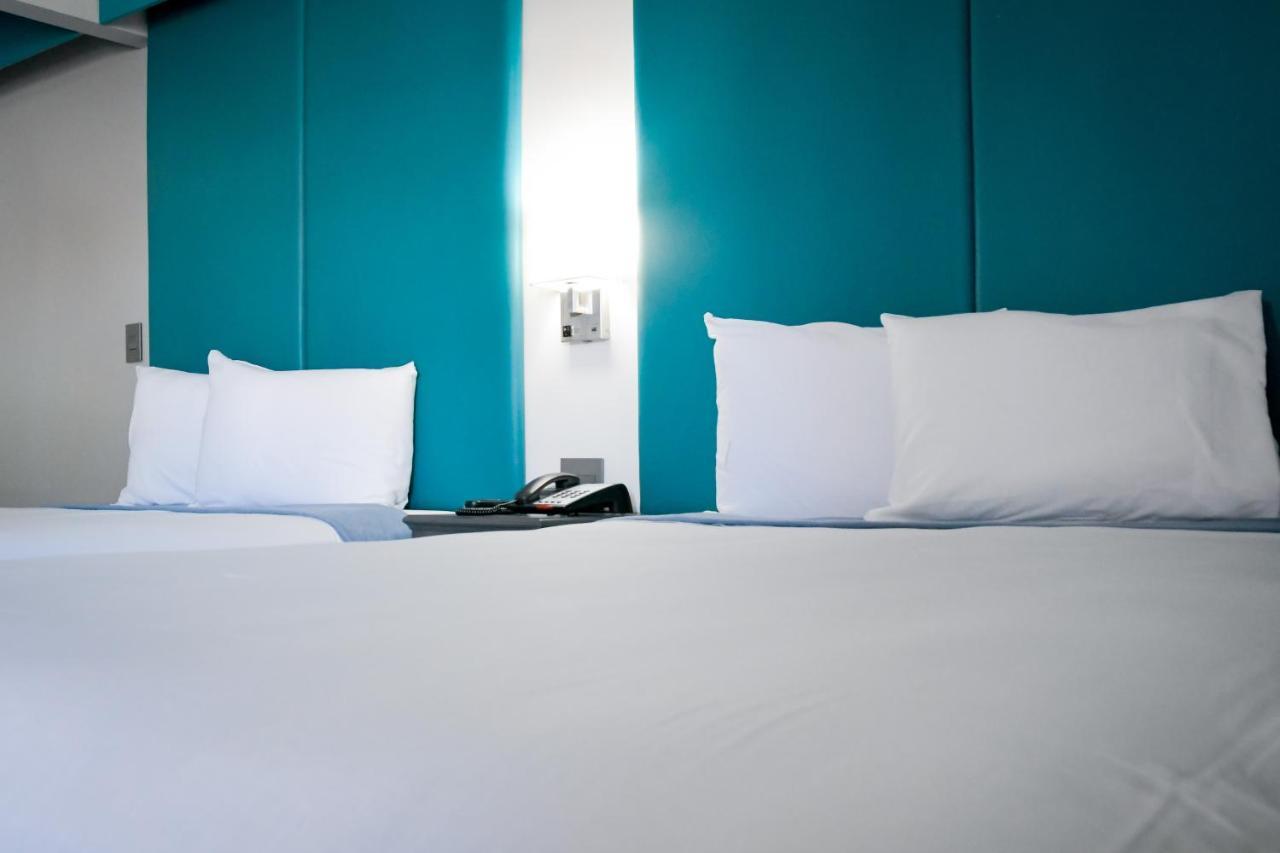 Tilbury Inn Glendale Bagian luar foto