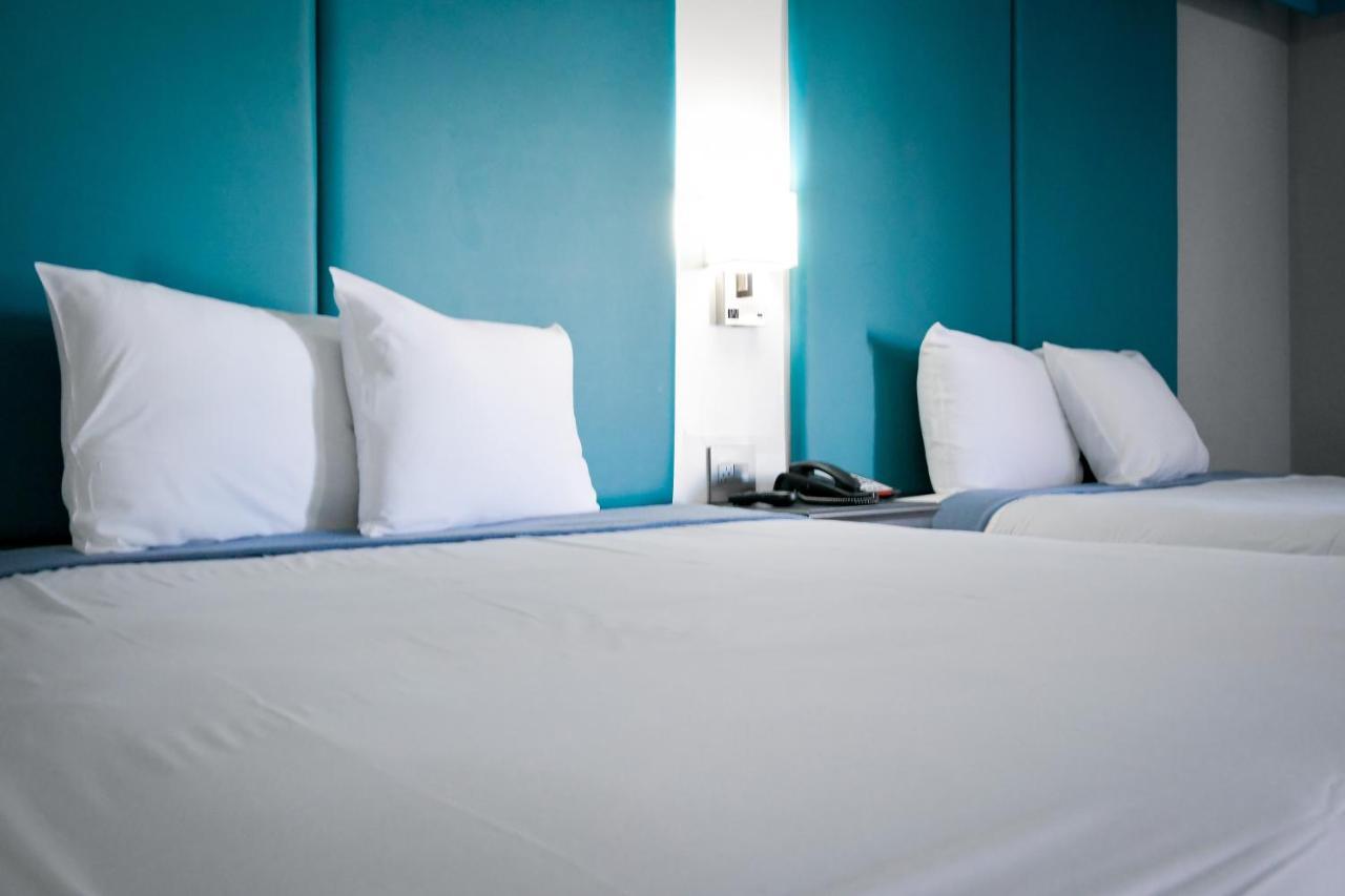 Tilbury Inn Glendale Bagian luar foto