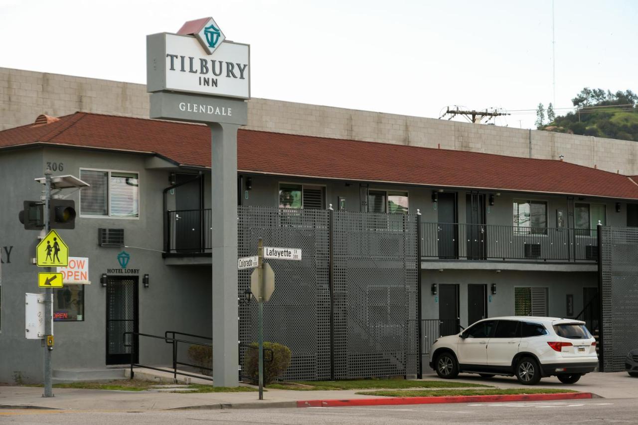 Tilbury Inn Glendale Bagian luar foto