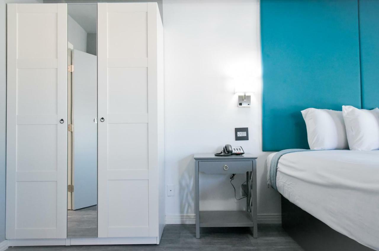 Tilbury Inn Glendale Bagian luar foto